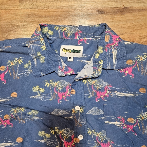 Tipsy Elves Men’s Shirt Size L | Dinosaur Hawaiian Party Shirt | Funny Button-Up - Picture 2 of 9